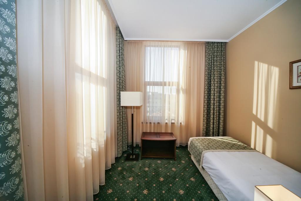 Retro Hotel Haskovo Room photo