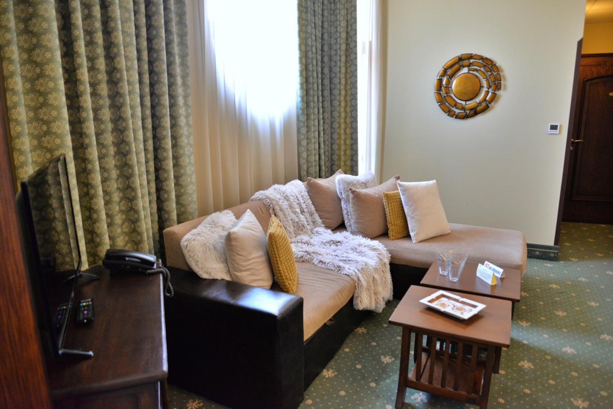 Retro Hotel Haskovo Room photo