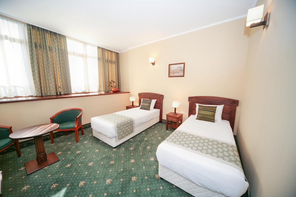 Retro Hotel Haskovo Room photo